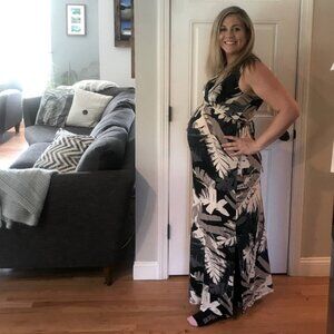 Motherhood Maternity Maxi Dress Floor Length Sleeveless Green White floral